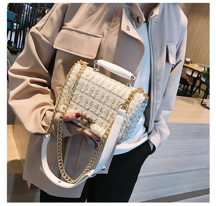 Trendy Plaid Woolen Crossbody Bag for Girls – Stylish Winter Handbag with Personality Design