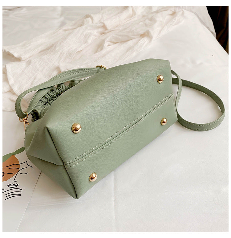 Western Style Messenger Bag – Fashionable One-Shoulder Handbag for Women